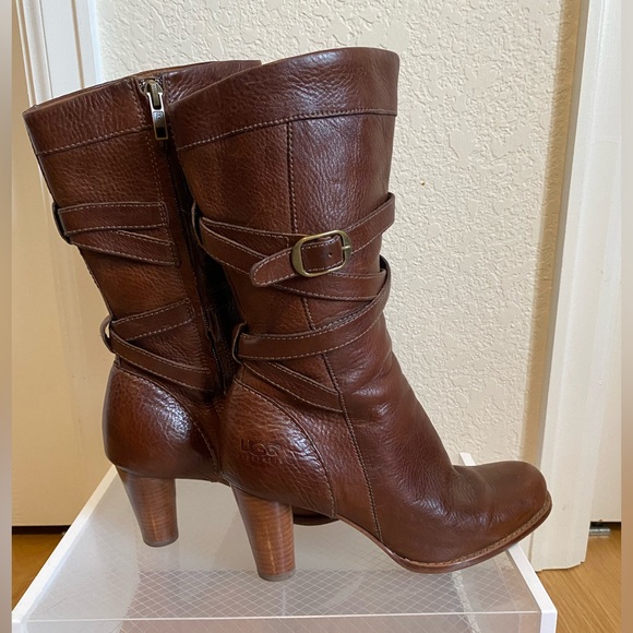 UGG Women's Caroline Boots Brown sheepskin Leather Moto Strap Heeled size 8 - Picture 7 of 12